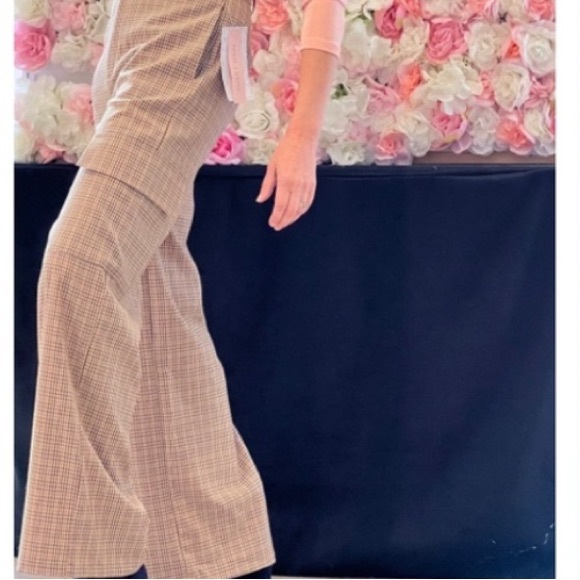 Cargo Checkered Wide-Leg Trousers - Picture 2 of 8